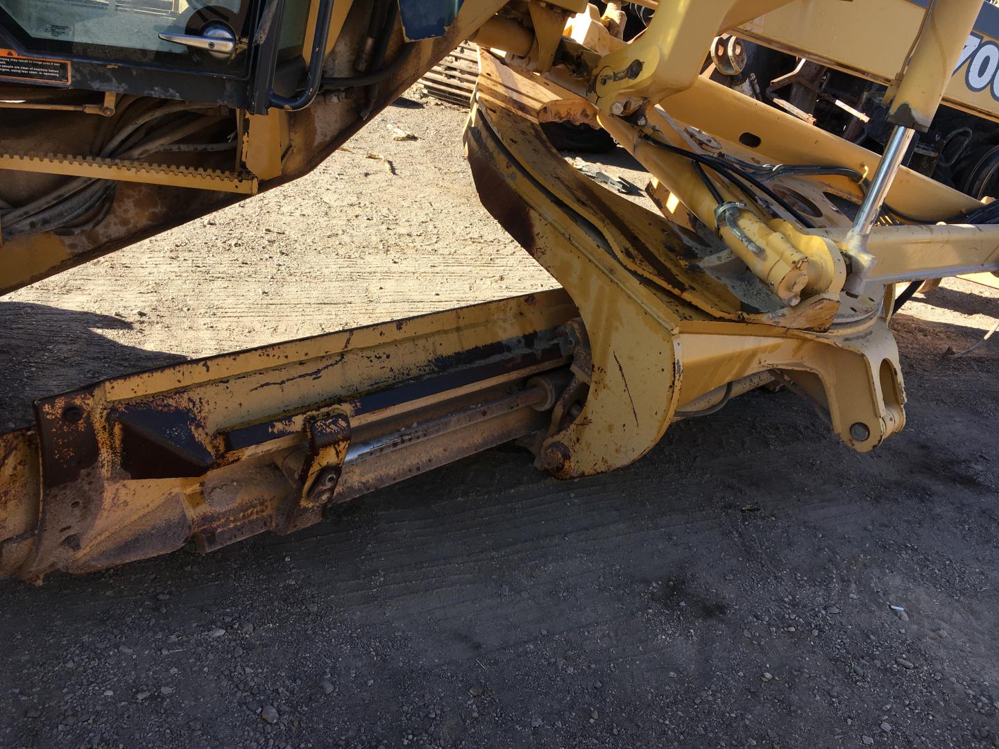 ./imagenes/INVOICE/2019/16407/MOTOCONFORMADORA JOHN DEERE_770C (12).JPG